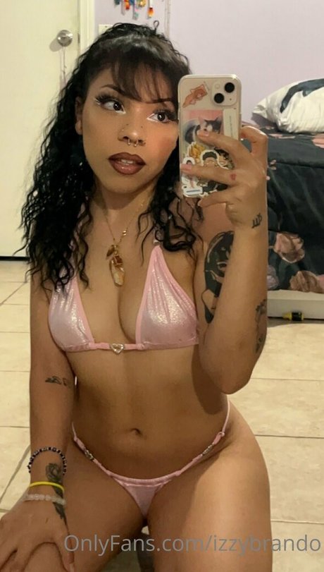 izzykento OnlyFans Nacktbilder