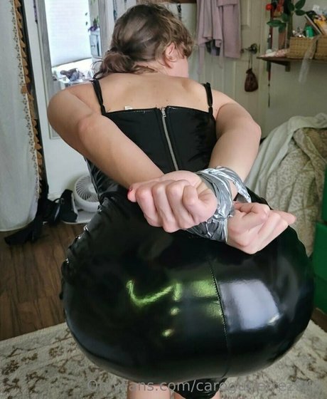 carogutierrez945 Model OnlyFans Foto