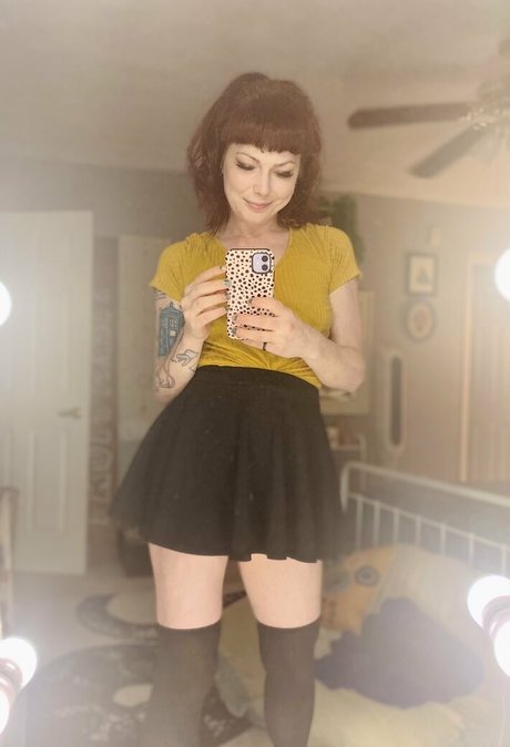 raebygirl OnlyFans-Leak