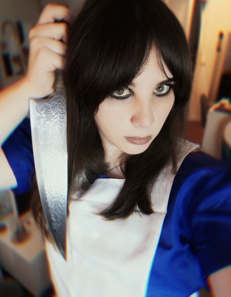 Alix Fembug OnlyFans