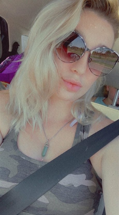 kellysnowfree OnlyFans Nacktbilder geleakt