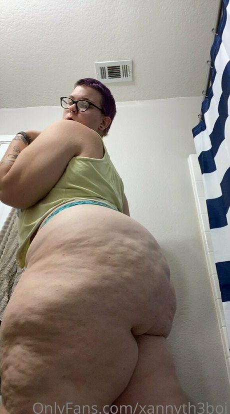 xannyth3boi OnlyFans Lesbisch