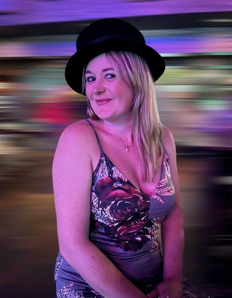 vixencurious OnlyFans Leaked