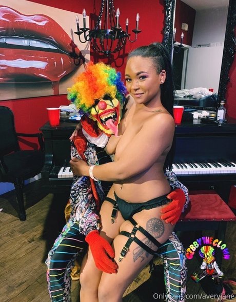 averyjane OnlyFans Inhalte