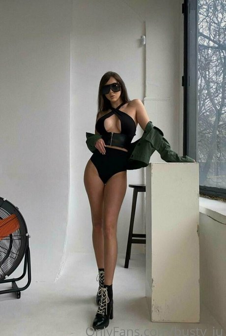 busty ju OnlyFans Nackt Leak
