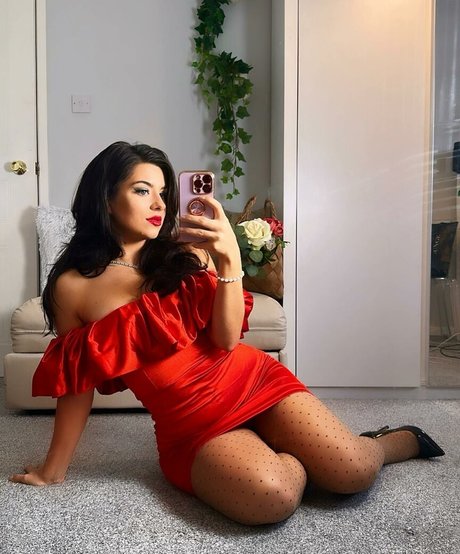 Lily Fiore OnlyFans OnlyFans