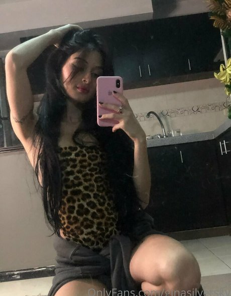 ginasilversky OnlyFans Striptease