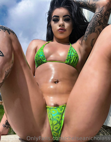 ChelseaNicholass OnlyFans Bilder