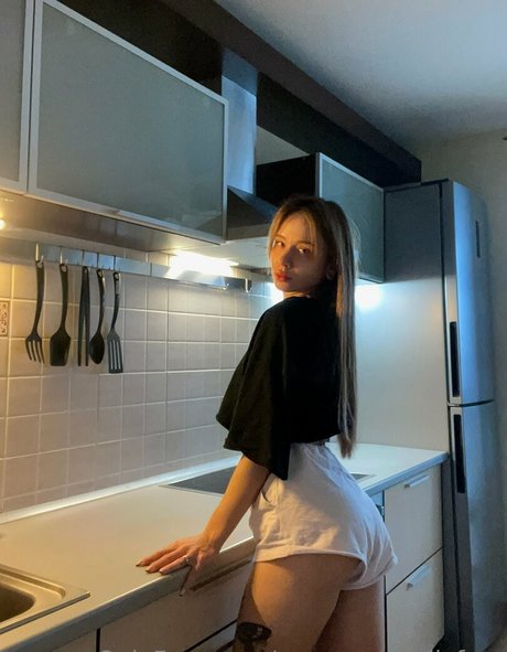 sayonaramollyfree OnlyFans Bilder