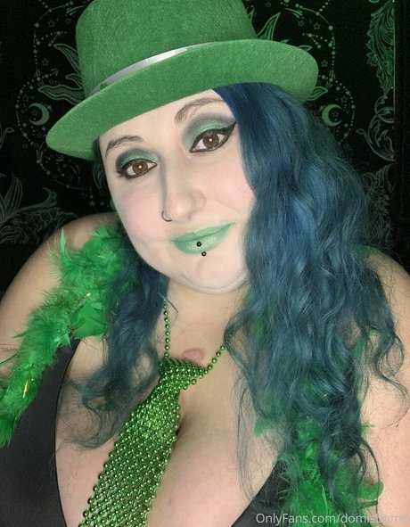 domisbomb Nacktbilder-Leaks von OnlyFans