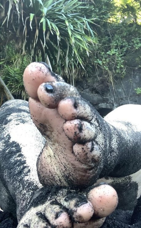 domisbomb OnlyFans explizite Inhalte