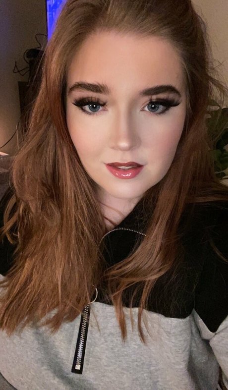 Bella Bay Nacktbilder von OnlyFans