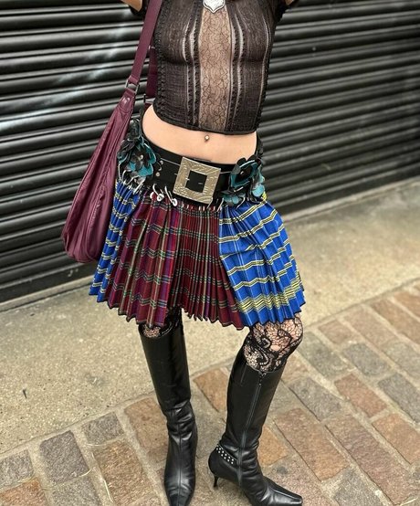 Lara Adkins OnlyFans Nacktfotos