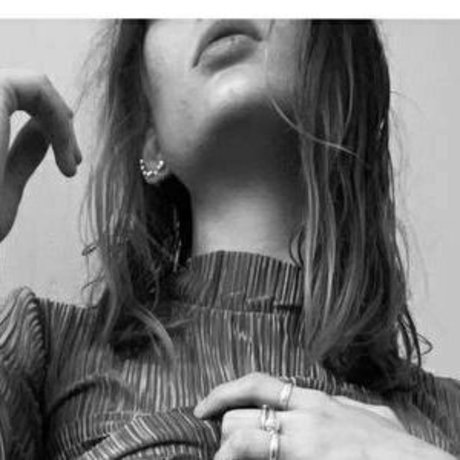 be31011304 OnlyFans-Leaks