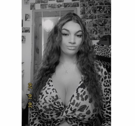 Chloe Ann Whitham Leaked OnlyFans Bilder