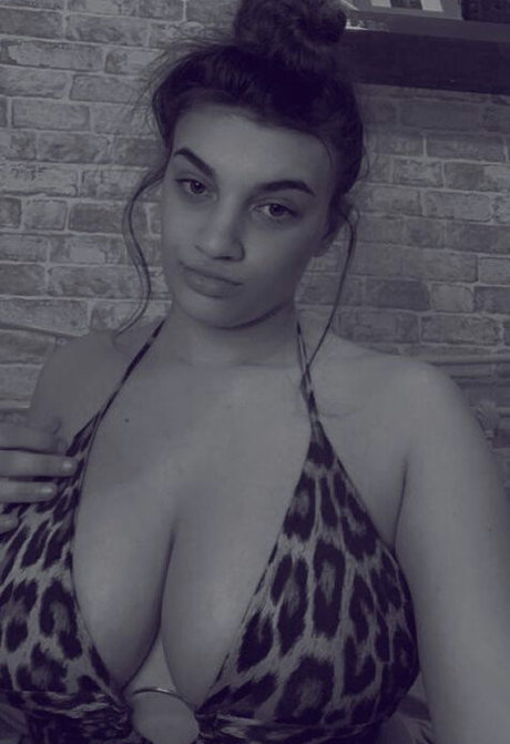 Chloe Ann Whitham Model OnlyFans Foto