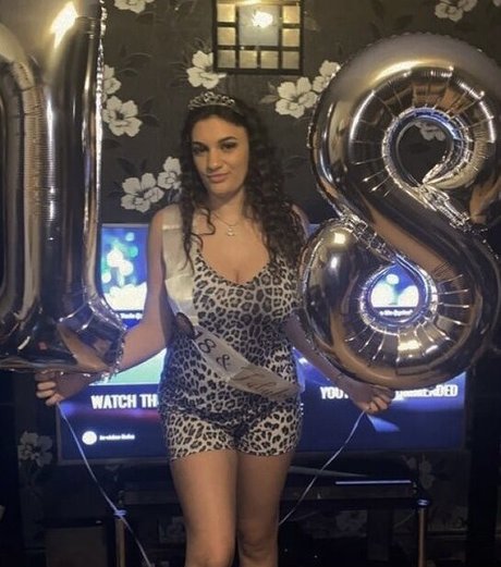 Chloe Ann Whitham OnlyFans Leak