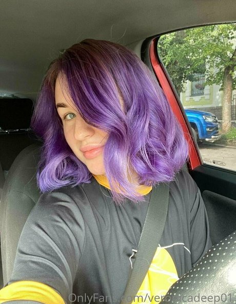 veronicadeep01 OnlyFans Lesbisch