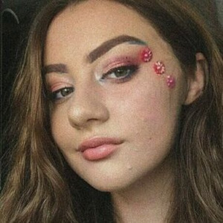 alice0999of Nacktbilder geleakt