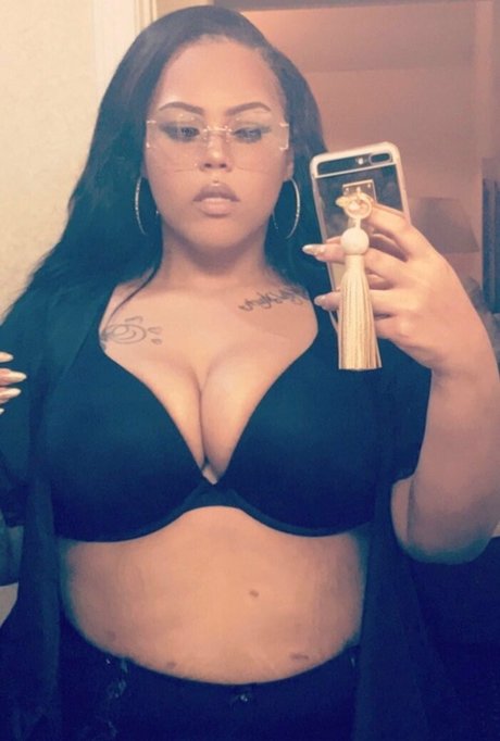 ayannacharelle Leaks von Nacktbildern auf OnlyFans