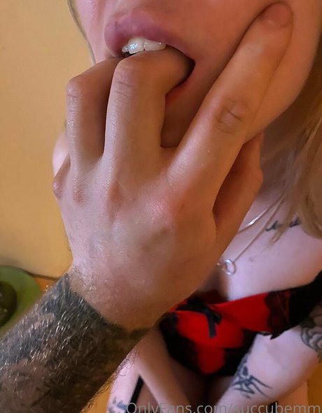 succubemm Porn OnlyFans Leaks