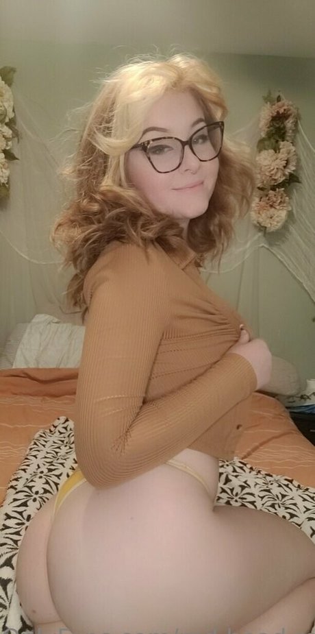 red head redemption Nacktbilder von OnlyFans