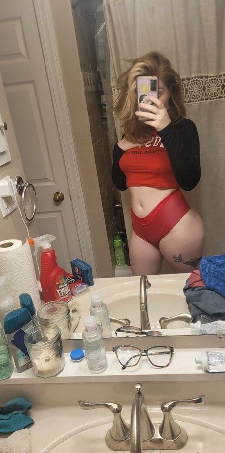 red head redemption OnlyFans Nacktbilder