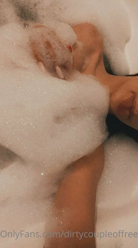 dirtycoupleoffree Nacktpornos auf OnlyFans