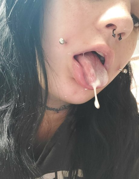 princessxxpeacefree OnlyFans Bilder