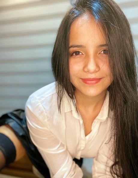 raychell black Strip OnlyFans