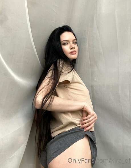 kira of Nackt auf OnlyFans Leak