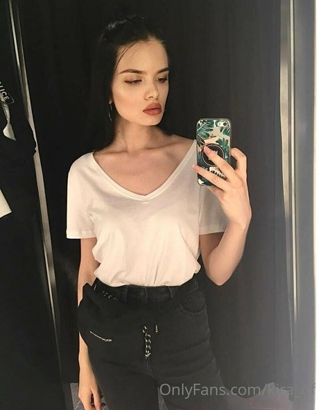 kira of Heiße OnlyFans Inhalte