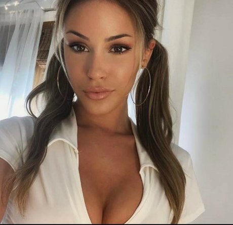 Nichole Barrett Leaks OnlyFans