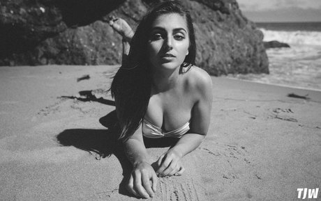 Emelia Hartford Nacktbilder von OnlyFans geleakt