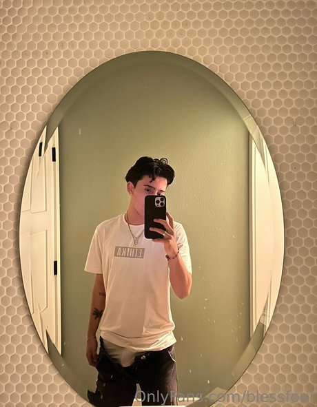 blessfour OnlyFans geleakte Pornografie