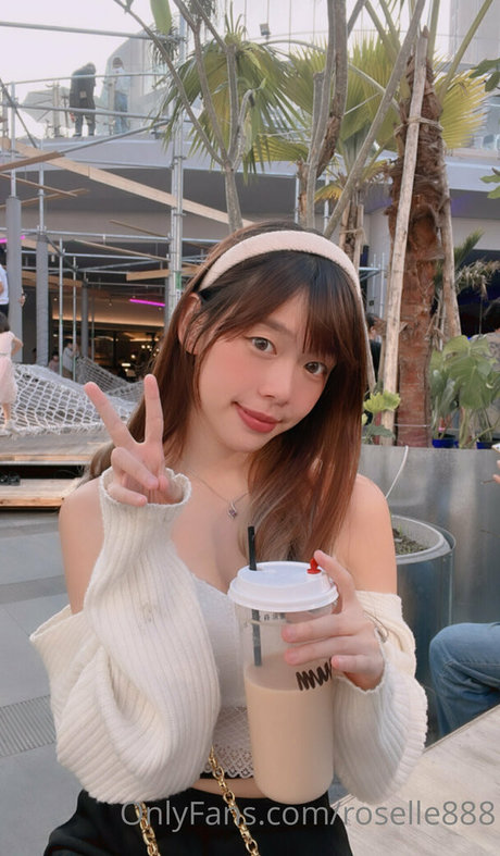 roselle888 OnlyFans Inhalte