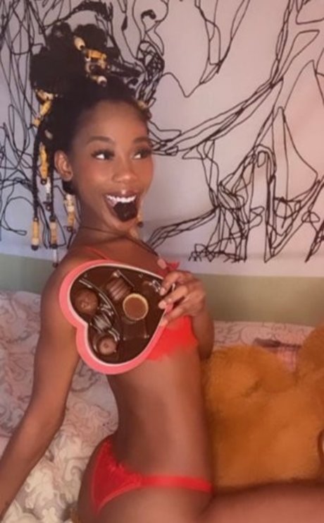 Urfavgirlfriend OnlyFans X