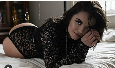 elizaking OnlyFans nackte Brüste