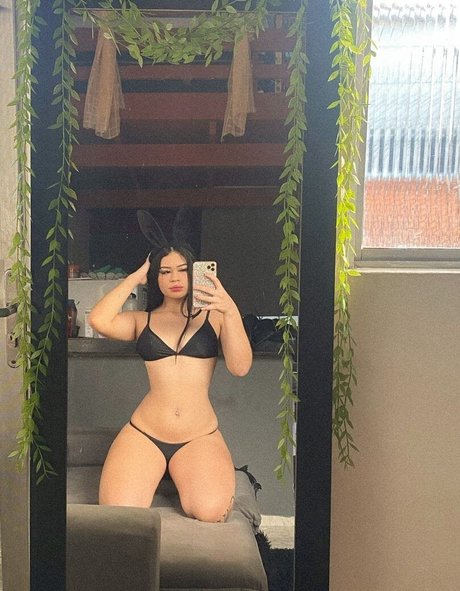 Djhully Amaral OnlyFans Striptease