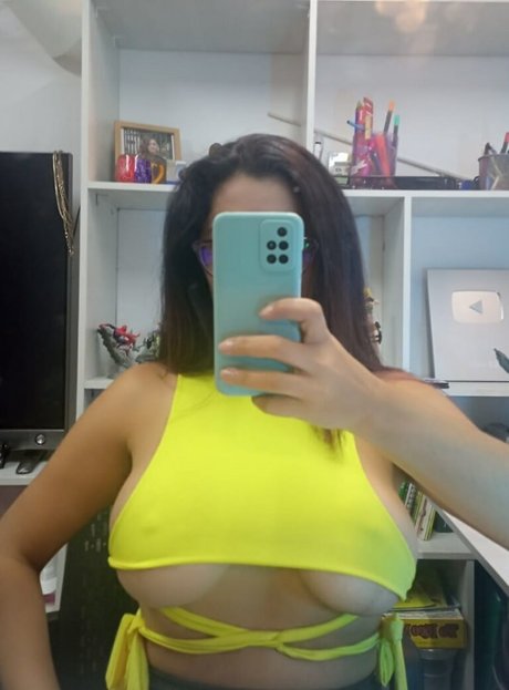 Vivi Becerra OnlyFans Nacktfotos