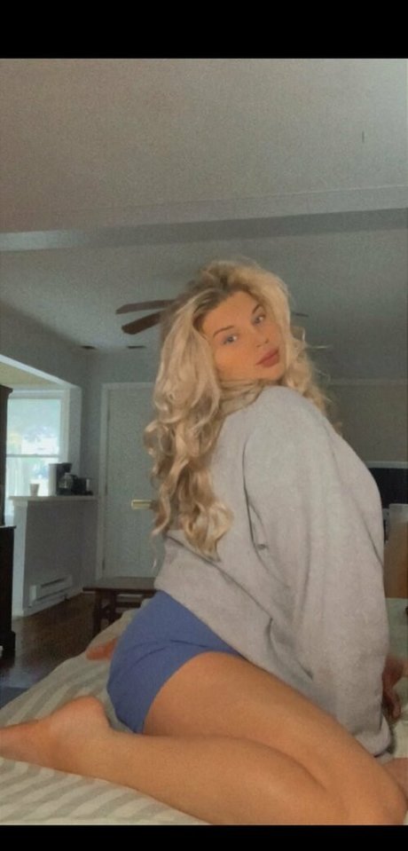 thebustybxtch OnlyFans-Pornos