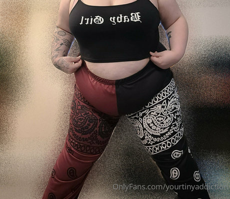 yourtinyaddiction OnlyFans Nackt Content