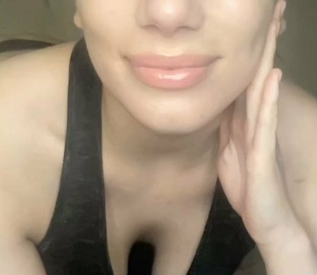 sarabruni Nacktbilder-Leaks von OnlyFans