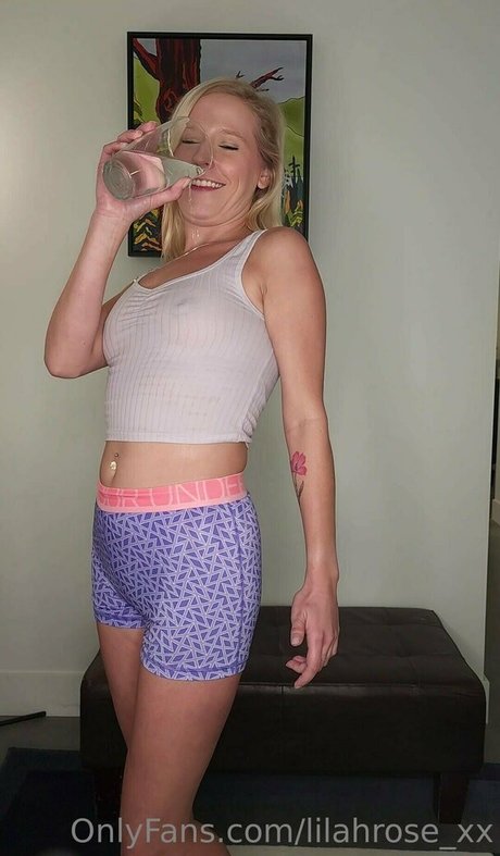 lilahrose xx OnlyFans Nacktbilder geleakt