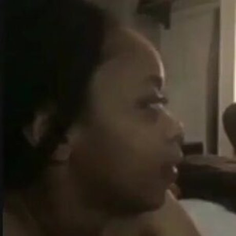 Dee Dee Davis OnlyFans geleakt.