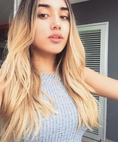 Sofia Ocampo Oben ohne OnlyFans