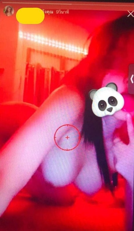 f manatsanan Oben ohne OnlyFans