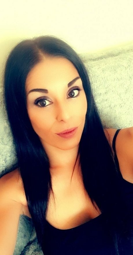 naughtyrebecca1 OnlyFans Arsch Leak