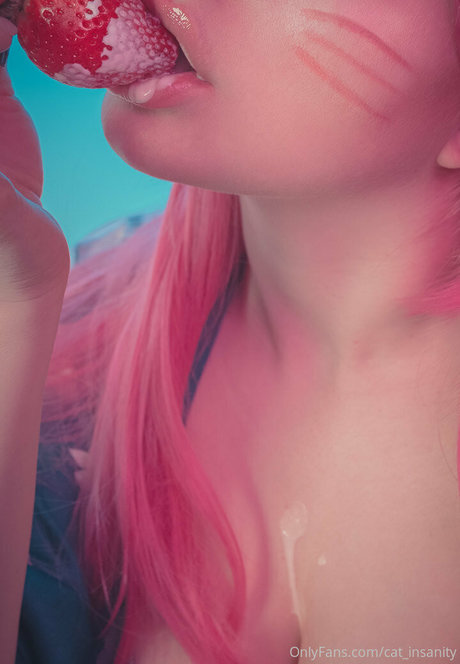 cat insanity Nacktbilder von OnlyFans