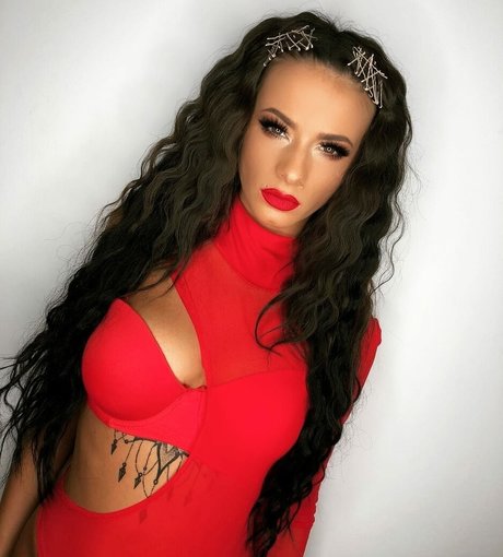 AndreeaNicoletaDinu OnlyFans-Pornos